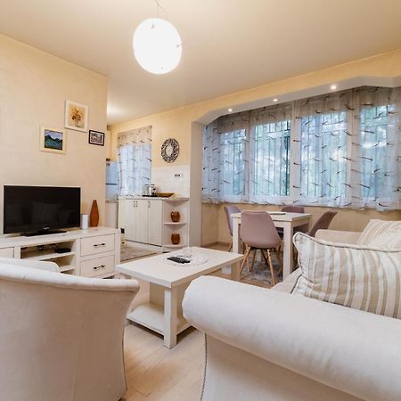 Elegant 1-Bedroom Apartment プロヴディフ エクステリア 写真