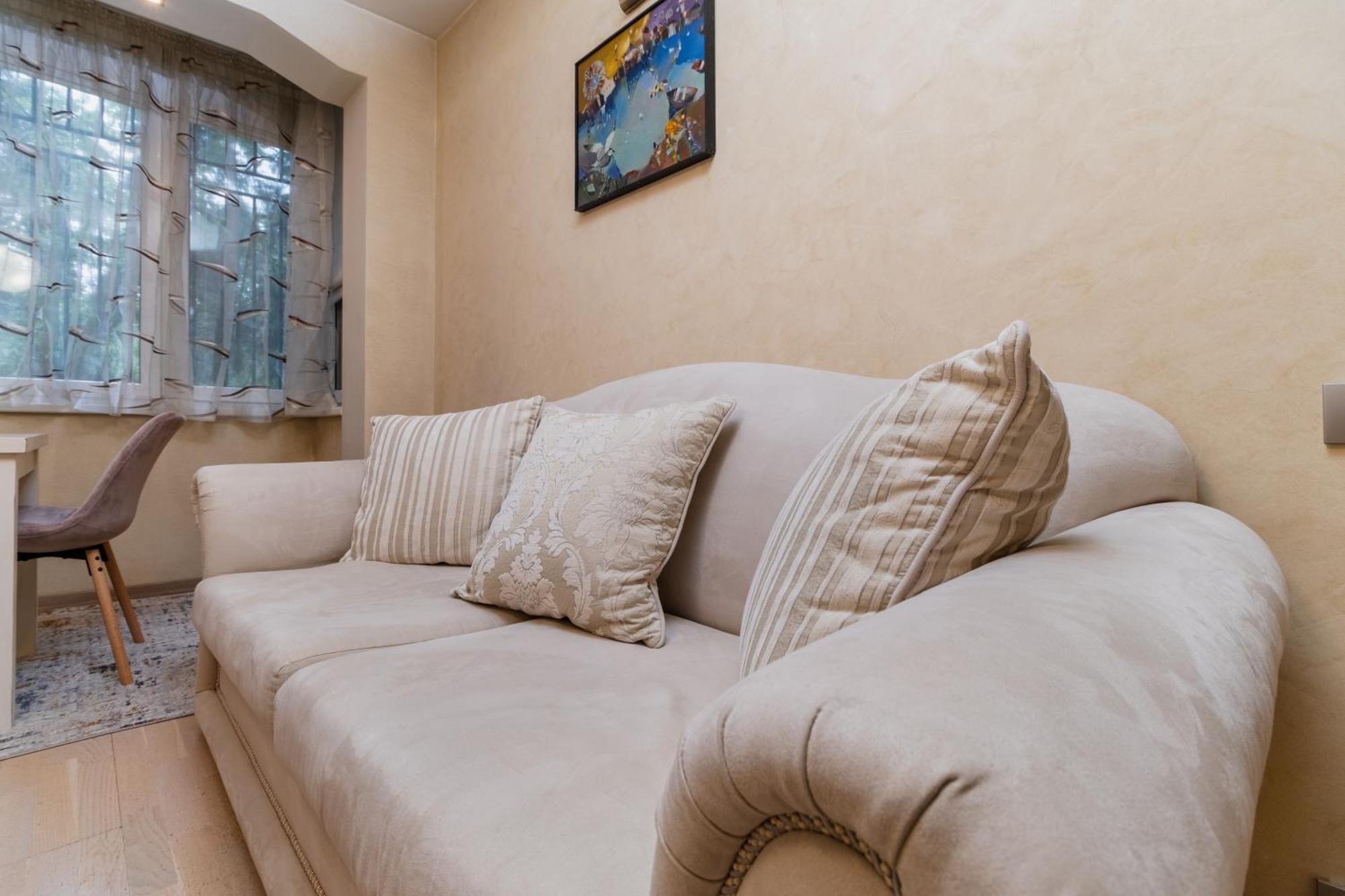 Elegant 1-Bedroom Apartment プロヴディフ エクステリア 写真