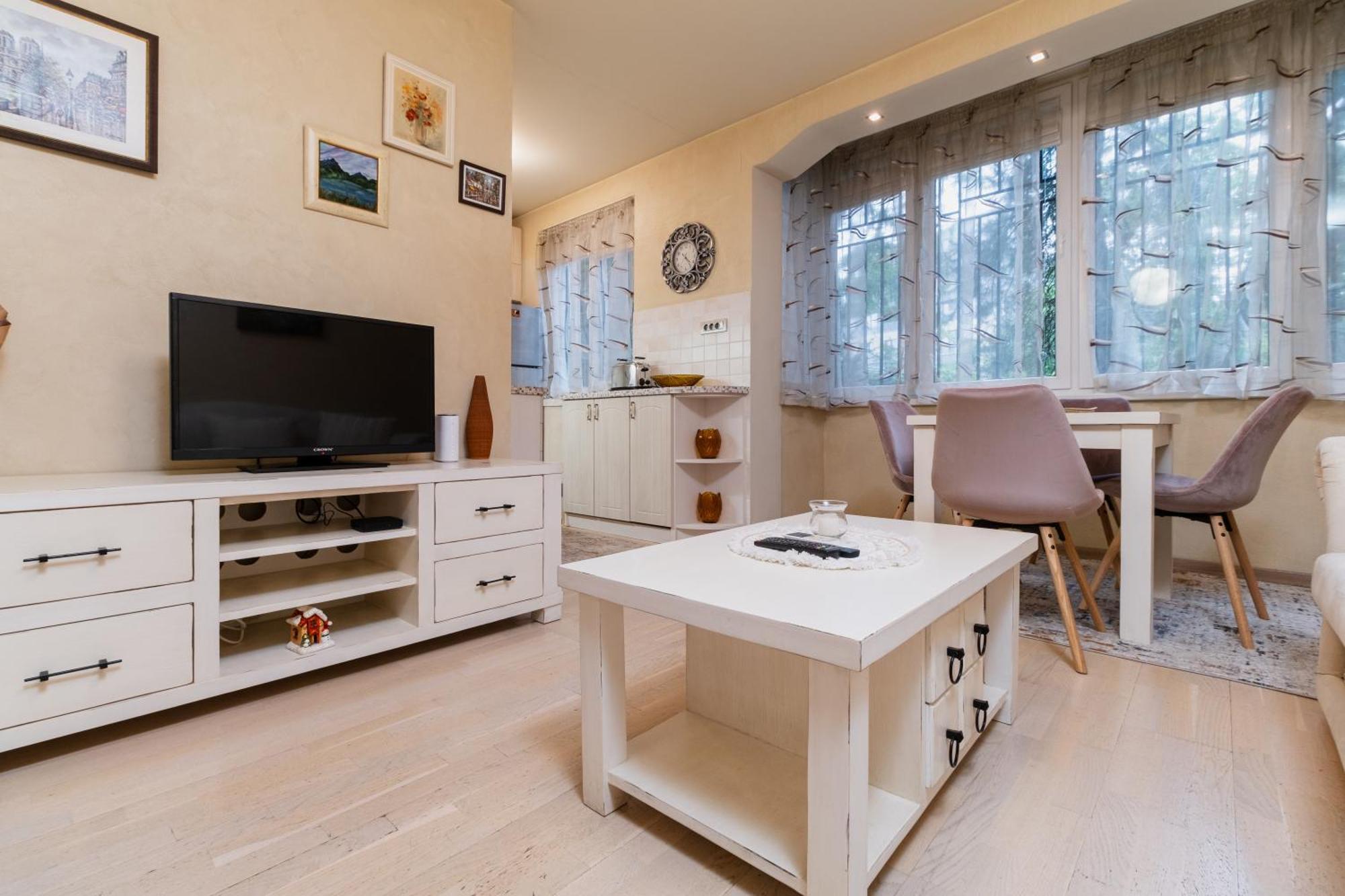 Elegant 1-Bedroom Apartment プロヴディフ エクステリア 写真